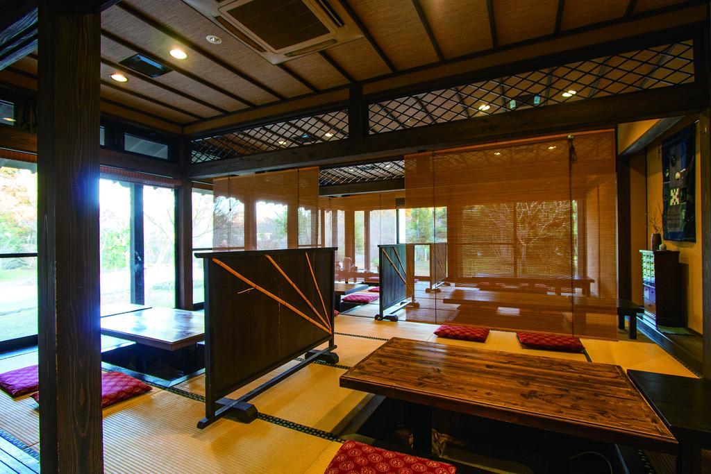 Tokiwaso Hotel Miyakonojo Exterior photo