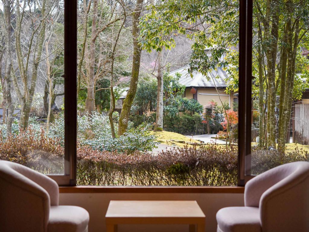 Tokiwaso Hotel Miyakonojo Exterior photo