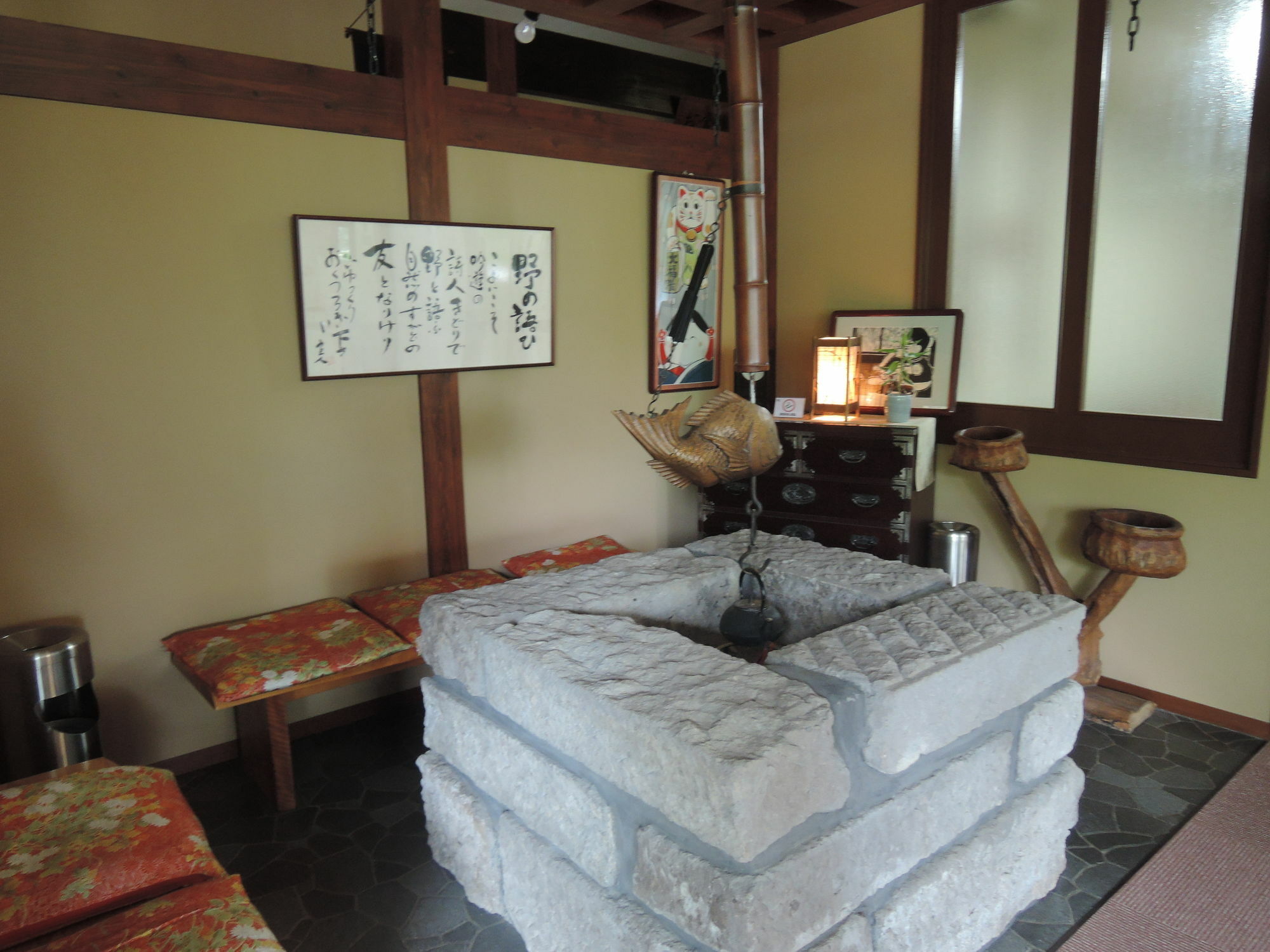 Tokiwaso Hotel Miyakonojo Exterior photo